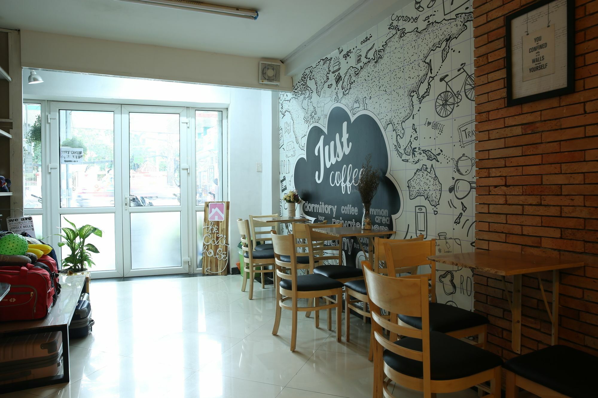 Oyo 708 The Cozi House - Homestay Хошимин Екстериор снимка