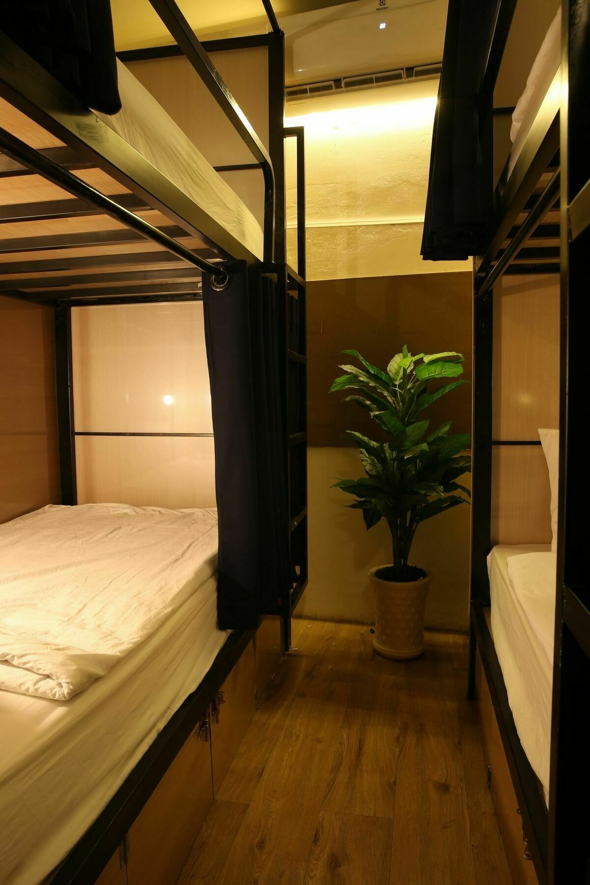 Oyo 708 The Cozi House - Homestay Хошимин Екстериор снимка